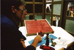 One of 10 Discovery Boxes developed by museum educators in collaboration with exhibit developers and cognitive researchers for the Psychology Exhibition in the 1990s.